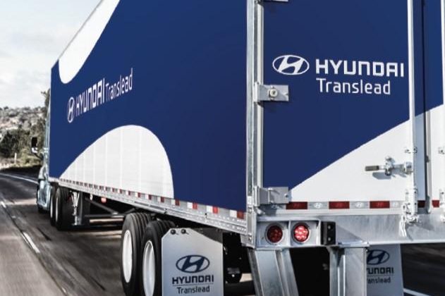 Rear view of Hyundai Translead semi trailer