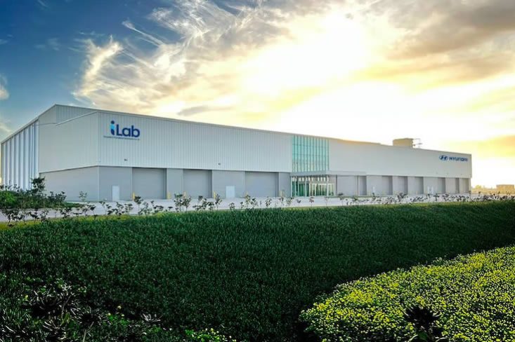 Outside view of Hydundai Translead's new iLab